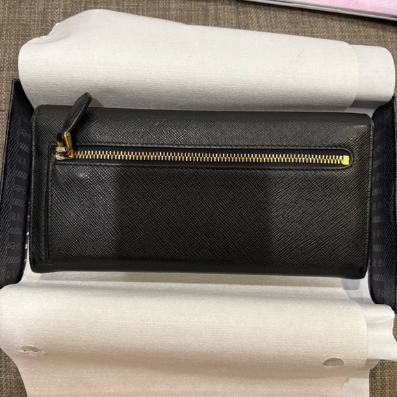 Authentic Prada Wallet - Picture 5 of 11